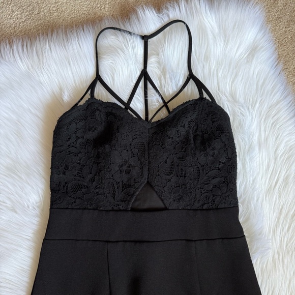 Y2K Express Strappy Black Lace Cutout Bodycon Dress 0 - Picture 3 of 11